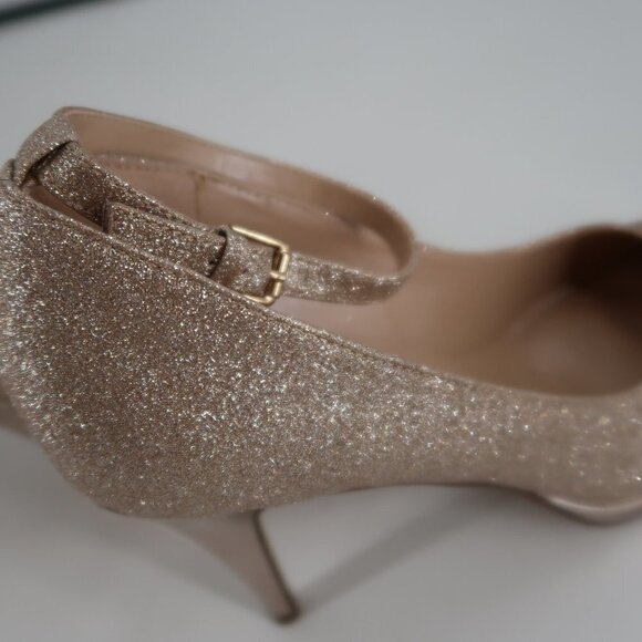 Unisa Women's Light Pink Texture Glitter Heels Size 10 in Box - Picture 11 of 12